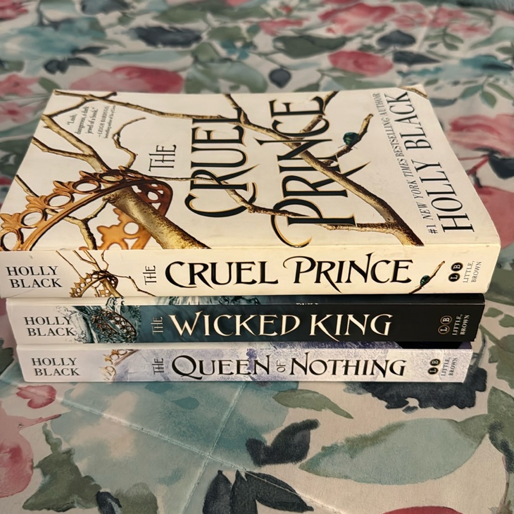 The Cruel Prince Book Series (Set of 3)